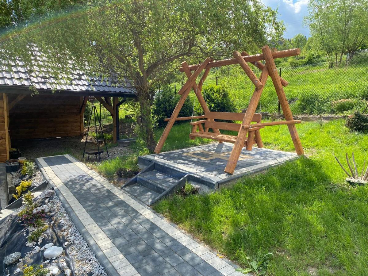 Domek Caloroczny "U Haliny" Mutne Luaran gambar