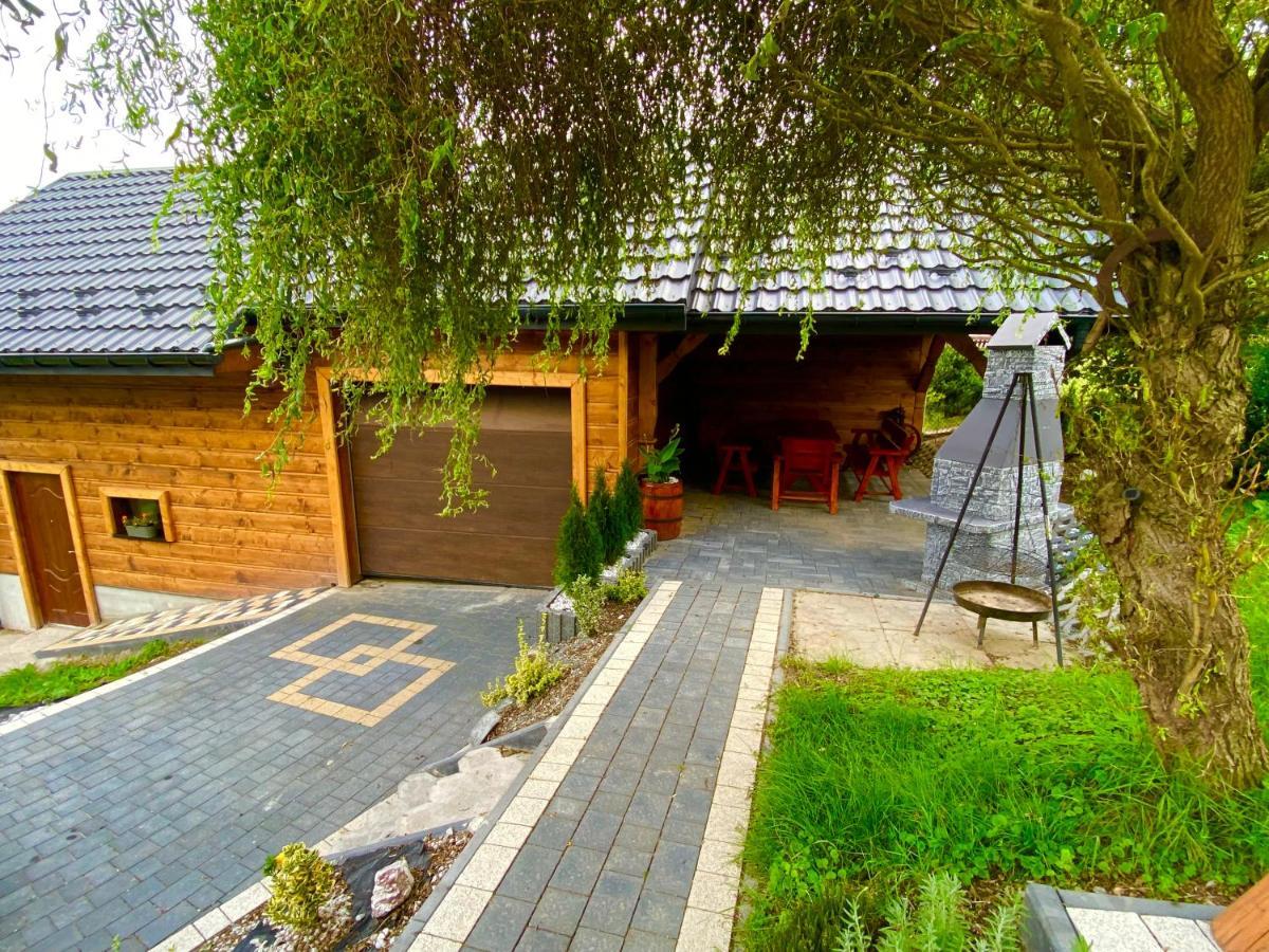 Domek Caloroczny "U Haliny" Mutne Luaran gambar